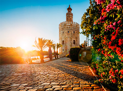 Torre del Oro, atardecer en Sevilla