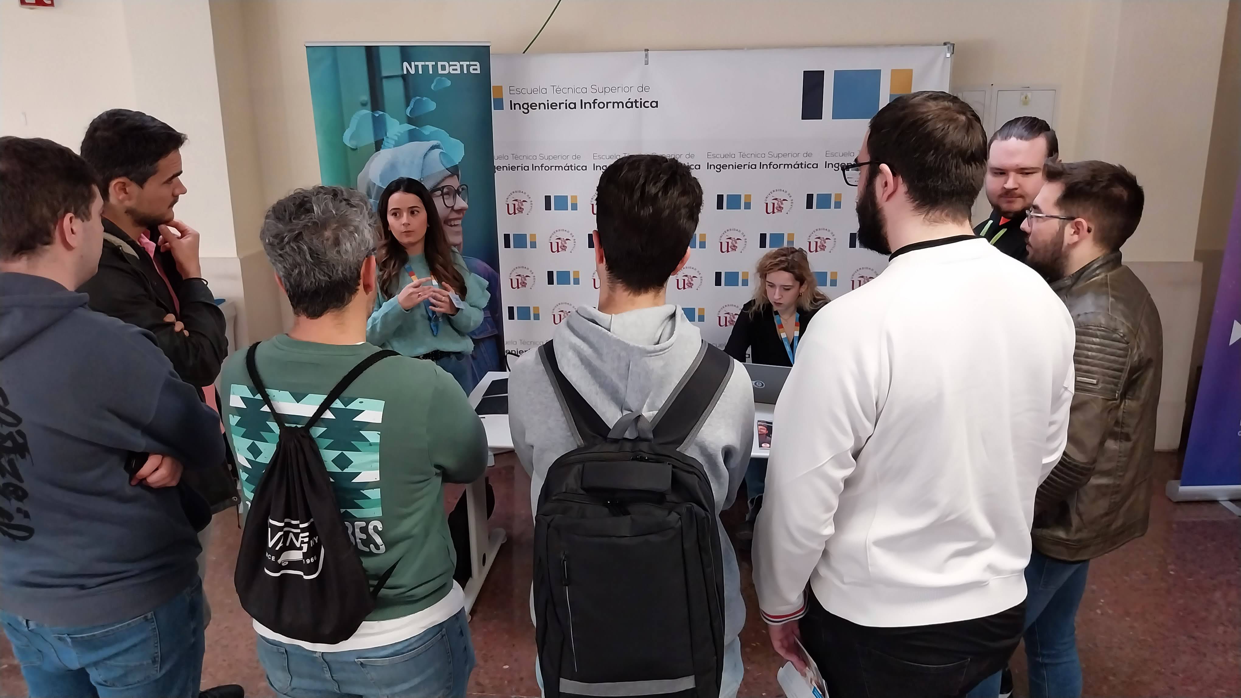 La ETSII celebra la IX Feria de Prácticas con la participación de 30 empresas Imagen