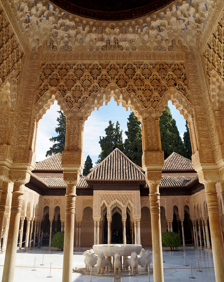 Identifican detalles desconocidos en los templetes del patio de los Leones  en la Alhambra | Portal Universidad de Sevilla