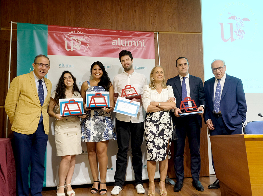 Premios Alumni US
