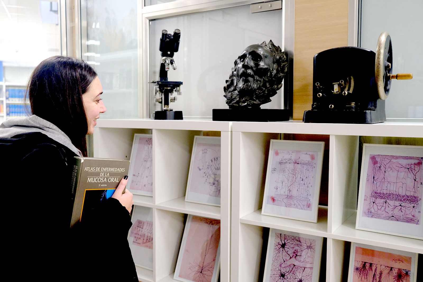 Las Huellas de Cajal en la Universidad de Sevilla