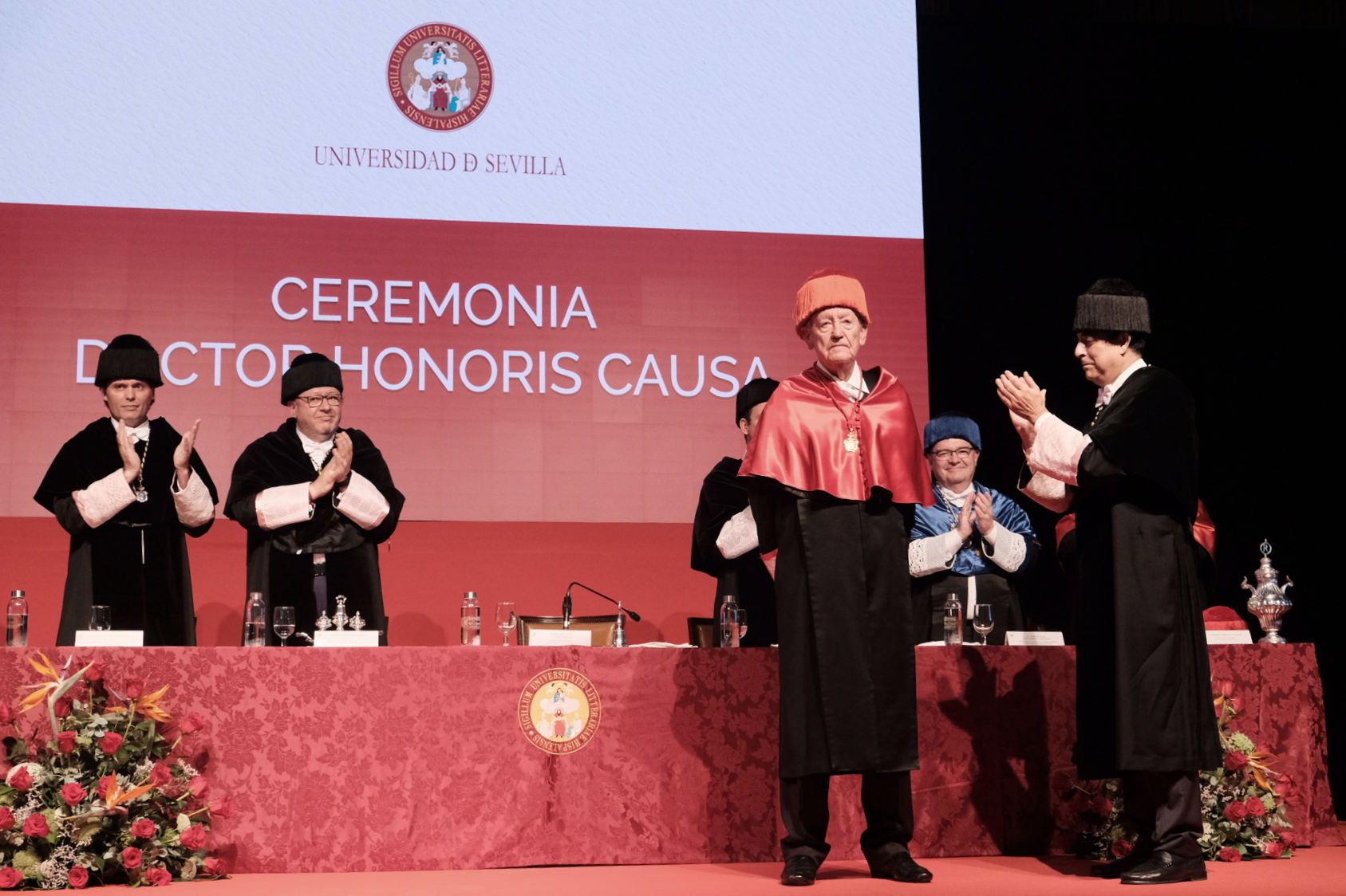 Rafael Escuredo durante su nombramiento como Doctor Honoris Causa.