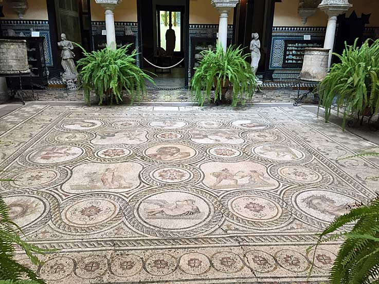 Patio del Palacio de la Condesa de Lebrija