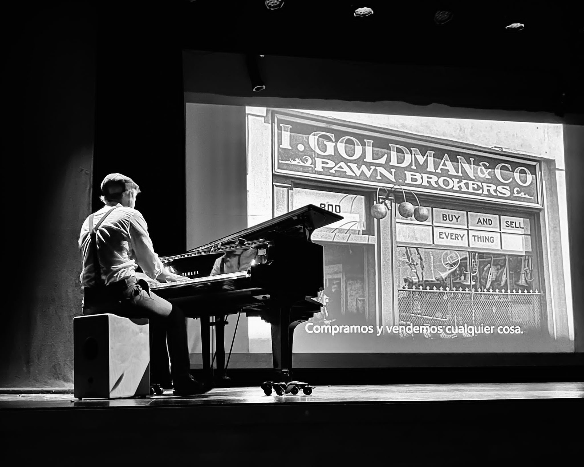 Adrian Bergoña en Sonidos en Blanco y Negro