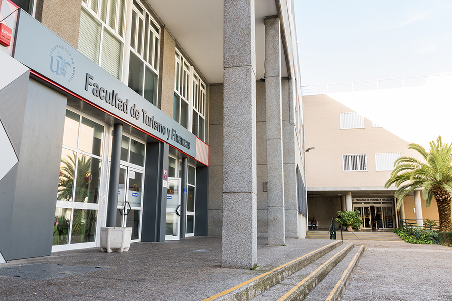Facultad de Turismo y Finanzas