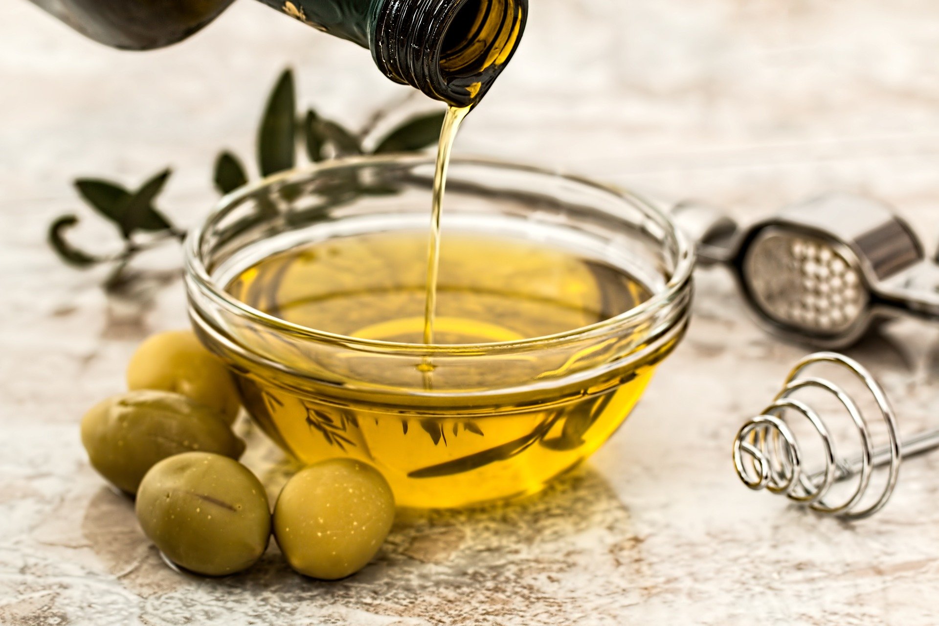 El aceite de orujo de oliva disminuye la obesidad