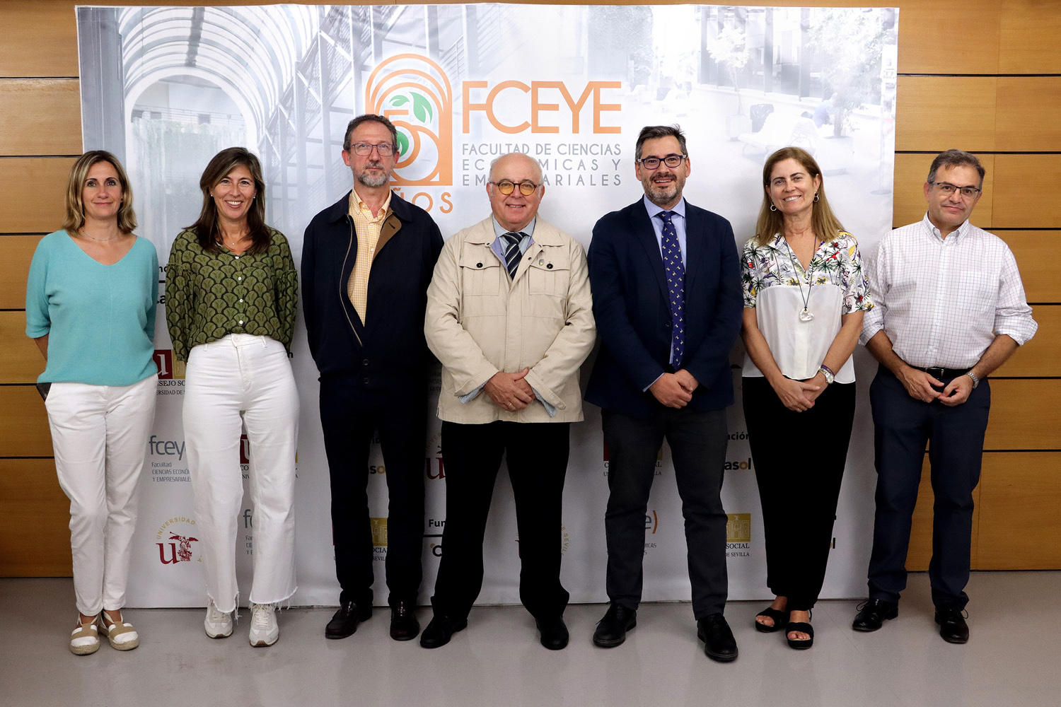 Equipo investigador y representantes del Consejo Regulador