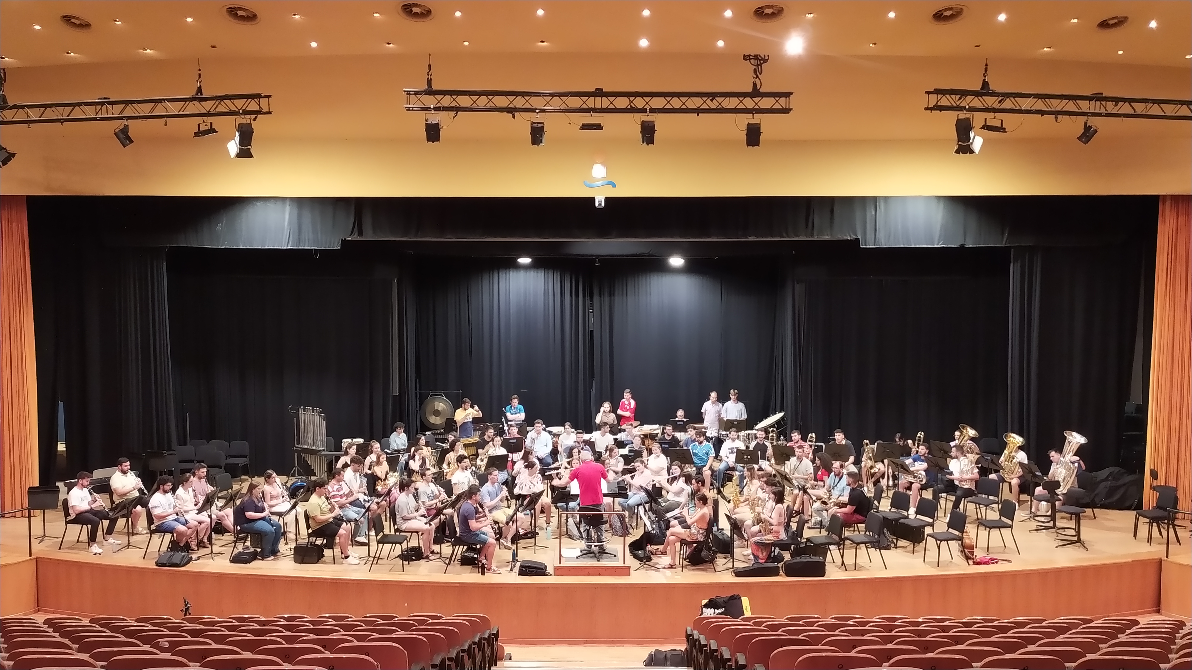 Ensayo de la orquesta de vientos de la OSC