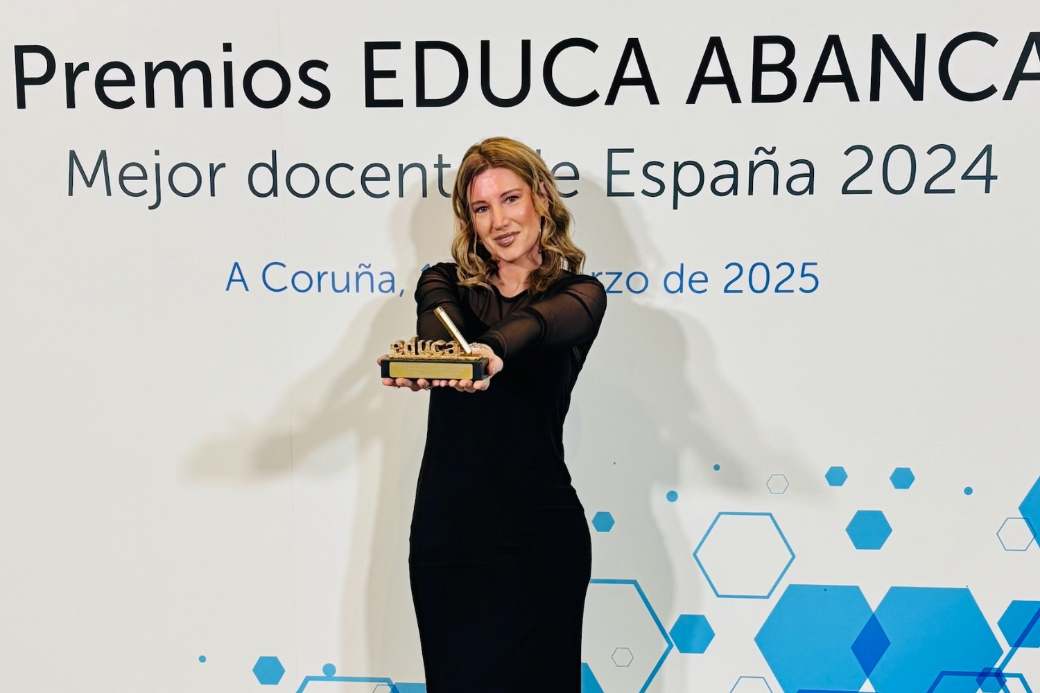Gabriela Delord con el premio