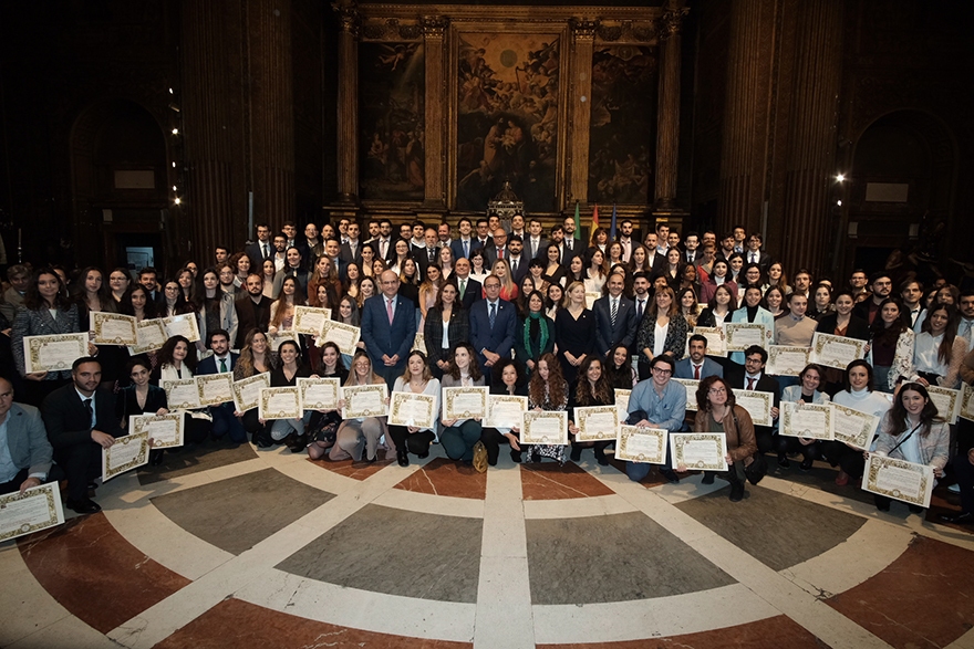 Premios_extraordinarios_foto_familia